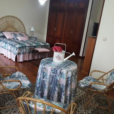 Chalet Adosado Con Garaje En Urbanizacion Piscina בית נופש